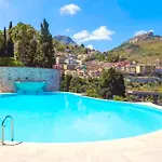 Panoramic Seaview Pool Daire