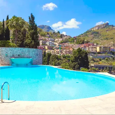 Panoramic Seaview Pool Apartment