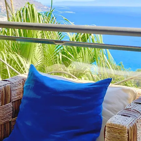 Panoramic Seaview Pool