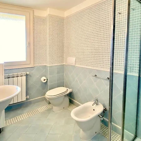 Panoramic Seaview Pool Apartment