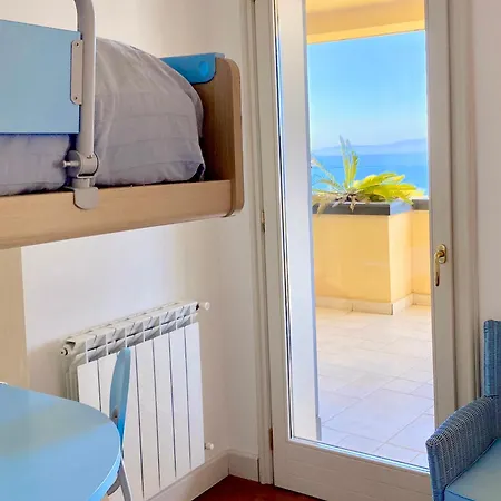 Panoramic Seaview Pool Apartment