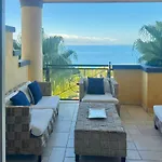 Panoramic Seaview Pool Appartamento *