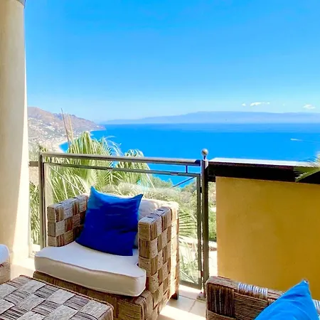 Panoramic Seaview Pool Taormina