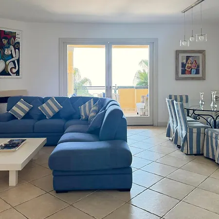 Panoramic Seaview Pool Appartamento