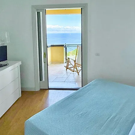 Panoramic Seaview Pool * タオルミーナ