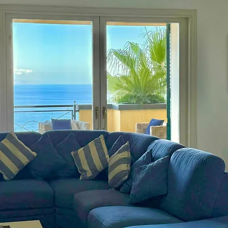 Panoramic Seaview Pool * タオルミーナ